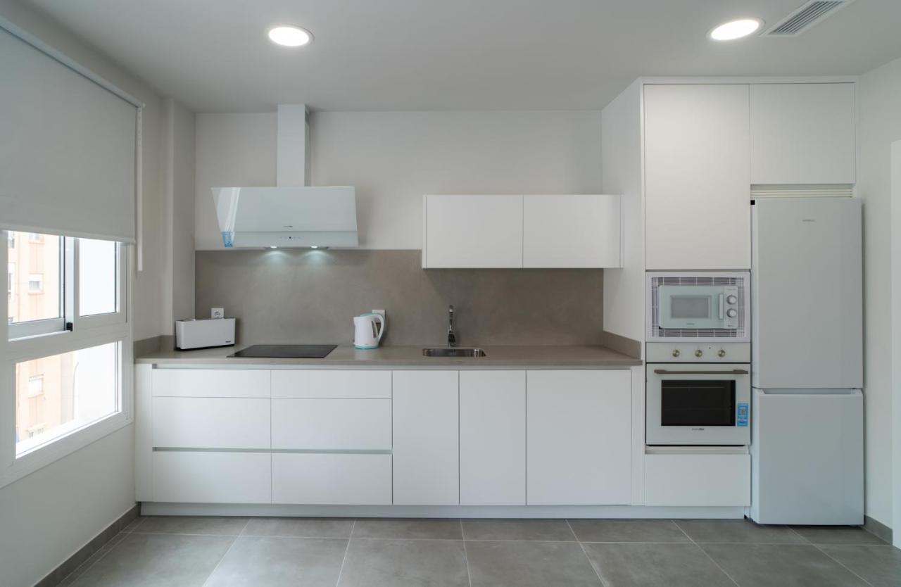 Aac Malaga - Apartamento Con Terraza, Muy Amplio, Totalmente Equipado, Cerca Del Centro Y Nuevo! Bagian luar foto