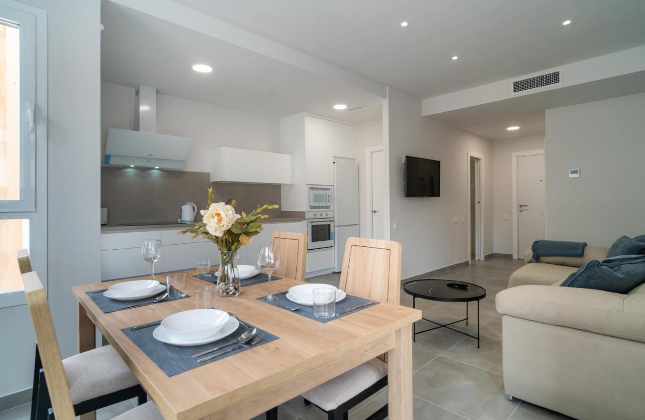 Aac Malaga - Apartamento Con Terraza, Muy Amplio, Totalmente Equipado, Cerca Del Centro Y Nuevo! Bagian luar foto