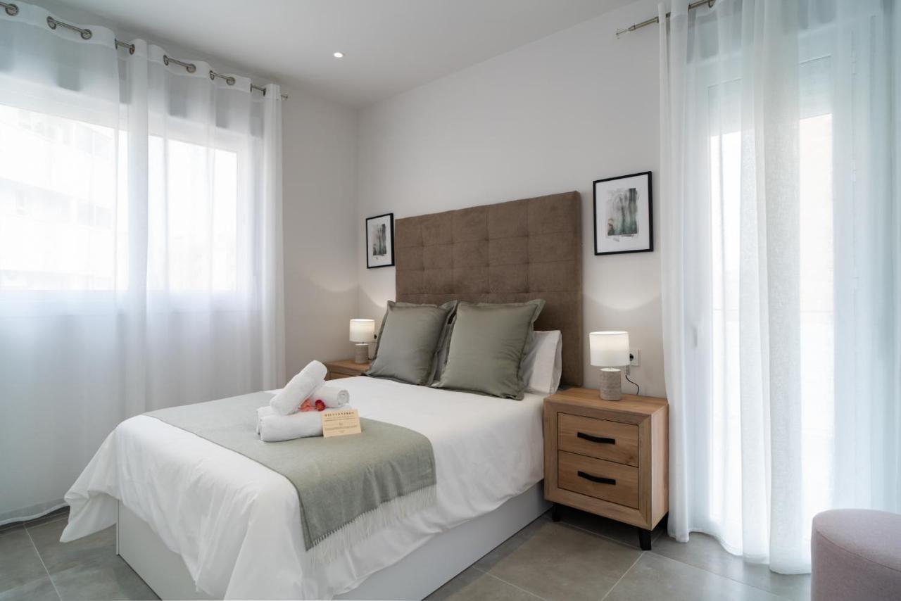 Aac Malaga - Apartamento Con Terraza, Muy Amplio, Totalmente Equipado, Cerca Del Centro Y Nuevo! Bagian luar foto