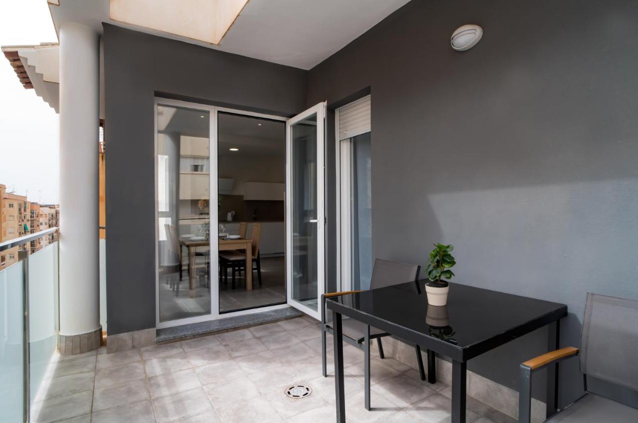 Aac Malaga - Apartamento Con Terraza, Muy Amplio, Totalmente Equipado, Cerca Del Centro Y Nuevo! Bagian luar foto