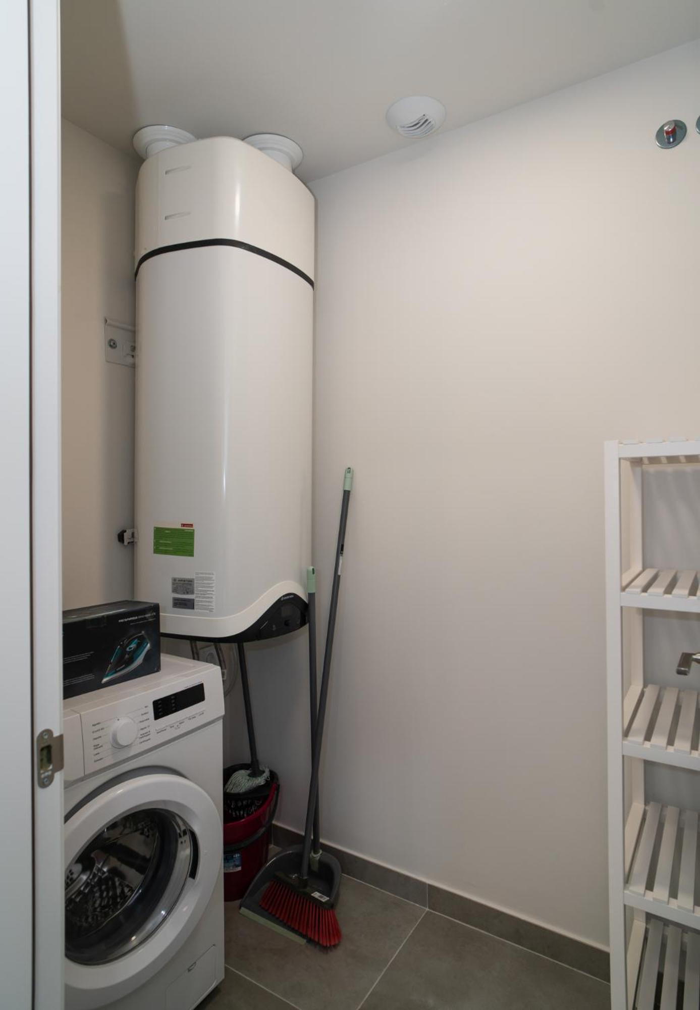 Aac Malaga - Apartamento Con Terraza, Muy Amplio, Totalmente Equipado, Cerca Del Centro Y Nuevo! Ruang foto
