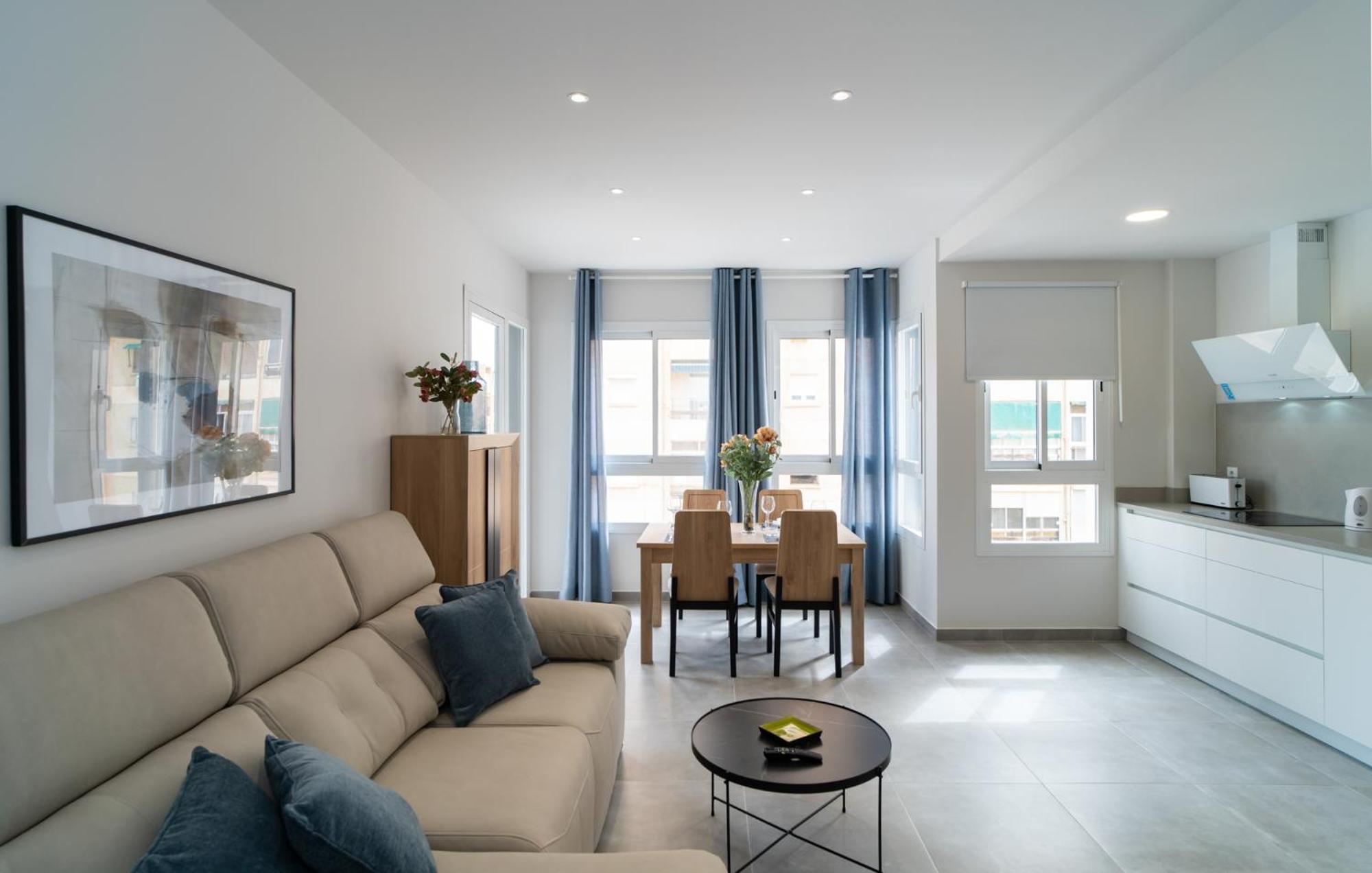 Aac Malaga - Apartamento Con Terraza, Muy Amplio, Totalmente Equipado, Cerca Del Centro Y Nuevo! Ruang foto