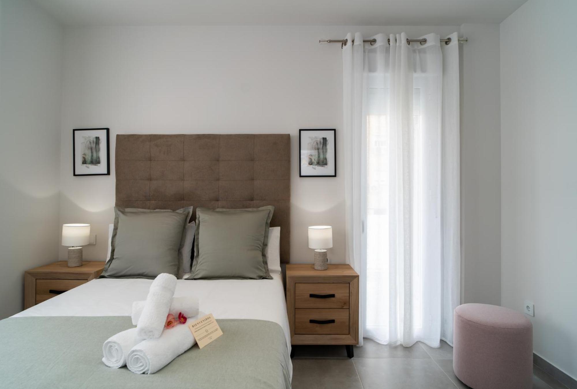 Aac Malaga - Apartamento Con Terraza, Muy Amplio, Totalmente Equipado, Cerca Del Centro Y Nuevo! Ruang foto