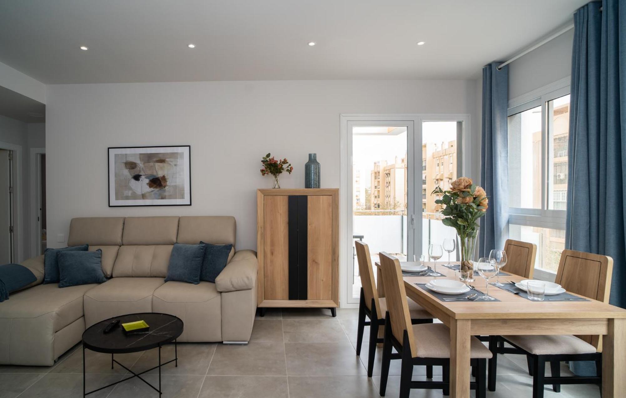 Aac Malaga - Apartamento Con Terraza, Muy Amplio, Totalmente Equipado, Cerca Del Centro Y Nuevo! Ruang foto